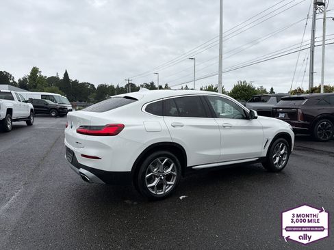 Used 2025 BMW X4 xDrive30i AWD/4WD image 6