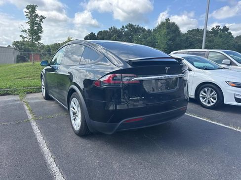 Used 2018 Tesla Model X 75D AWD/4WD image 9