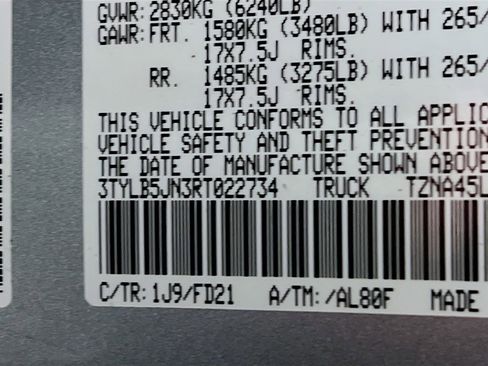 Certified 2024 Toyota Tacoma TRD Off-Road AWD/4WD image 28