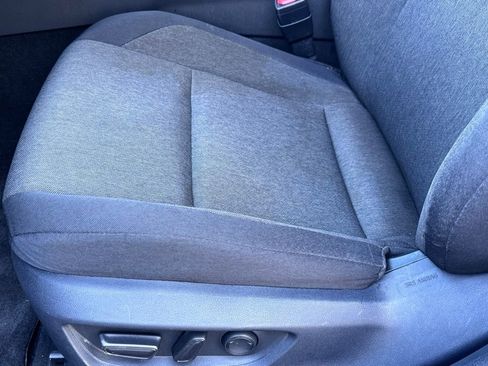 Used 2025 Toyota Camry LE w/ Convenience Package image 24