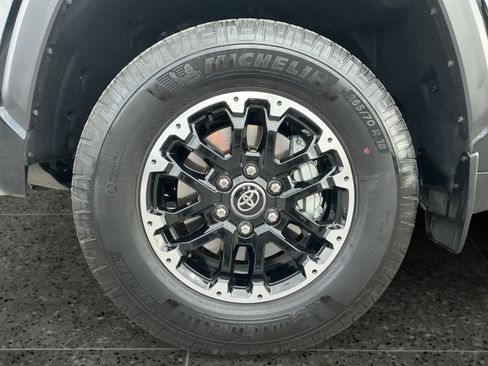 Certified 2025 Toyota Tundra SR5 w/ TRD Off-Road Package AWD/4WD image 14