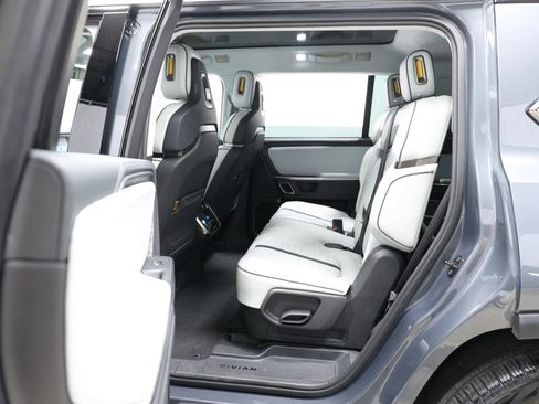 Used 2024 Rivian R1S Adventure AWD/4WD image 49
