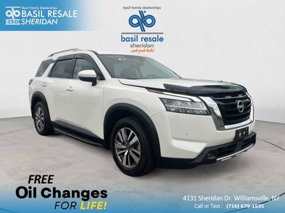 Used 2023 Nissan Pathfinder SL