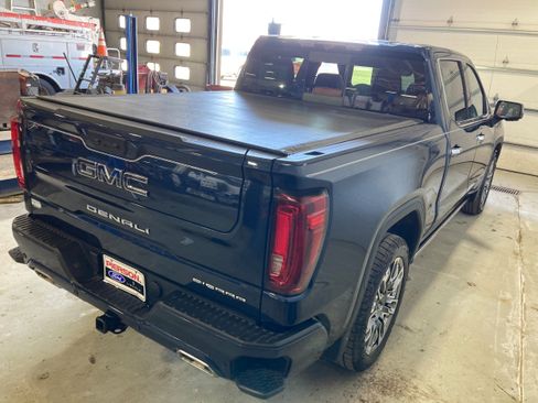 Used 2023 GMC Sierra 1500 Denali Ultimate AWD/4WD image 13