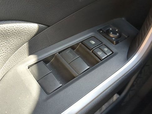 Certified 2022 Toyota RAV4 LE image 28