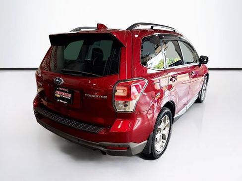 Used 2018 Subaru Forester 2.5i Touring AWD/4WD image 6