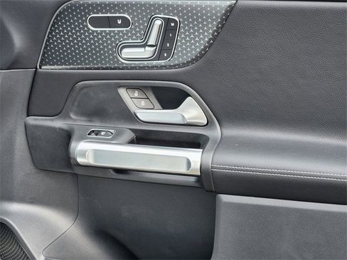 Certified 2026 Mercedes-Benz GLB 250 4MATIC image 17