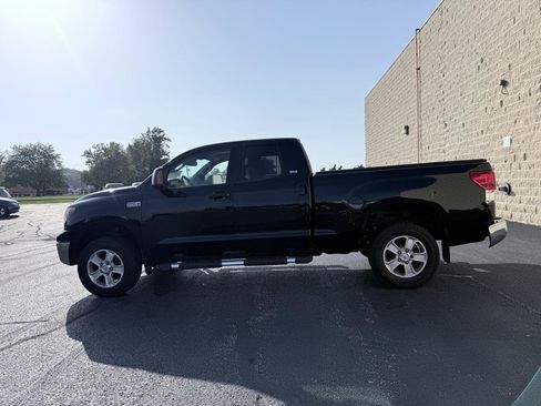 Used 2012 Toyota Tundra 4x4 Double Cab w/ SR5 Pkg image 2