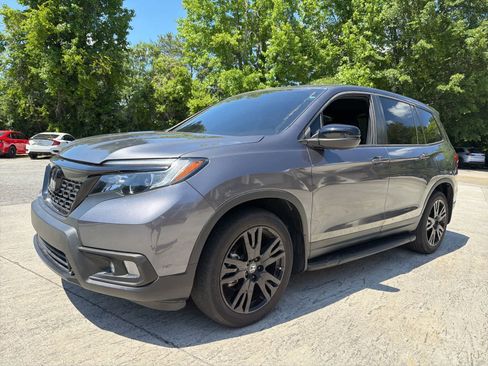 Used 2021 Honda Passport Sport image 1