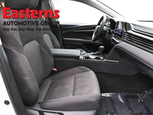 Used 2025 Toyota Camry LE FWD image 24