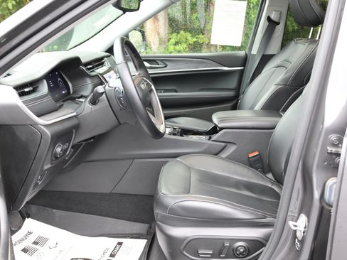 Used 2021 Jeep Grand Cherokee L Limited AWD/4WD image 26
