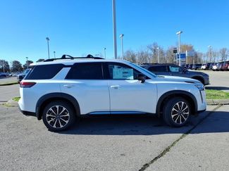 New 2026 Nissan Pathfinder Platinum AWD/4WD video 2