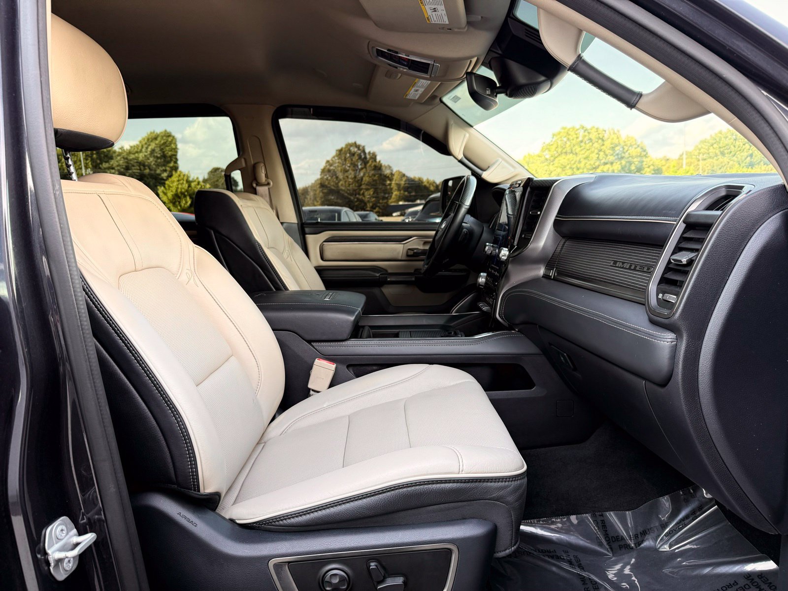 Used 2020 RAM 1500 Limited RWD image 27