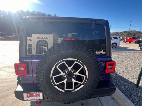 New 2026 Jeep Wrangler Unlimited Rubicon w/ Dual Top Group AWD/4WD image 4