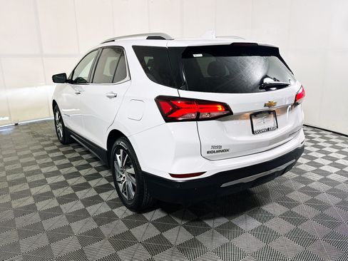 Used 2022 Chevrolet Equinox Premier AWD/4WD image 5