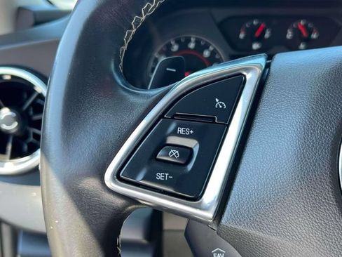Used 2023 Chevrolet Camaro LT RWD image 23