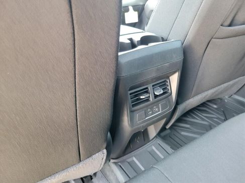 New 2026 GMC Canyon Elevation w/ Convenience Package RWD image 28