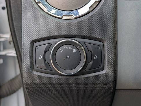 Used 2022 Ford F650 2WD Regular Cab Super Duty image 13