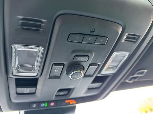 Used 2024 Chevrolet Tahoe Z71 w/ Z71 Off-Road Package image 33