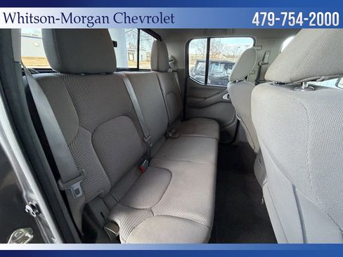 Used 2019 Nissan Frontier SV image 28