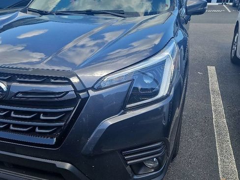 Used 2023 Subaru Forester Limited w/ Popular Package #2 AWD/4WD image 6