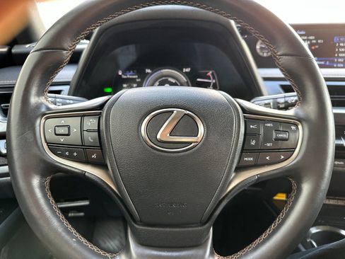 Used 2022 Lexus UX 250h w/ Accessory Package (Z2) AWD/4WD image 26