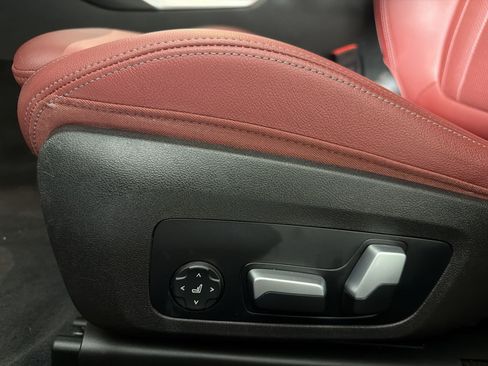 Certified 2023 BMW 330i Sedan w/ M Sport Package RWD image 10