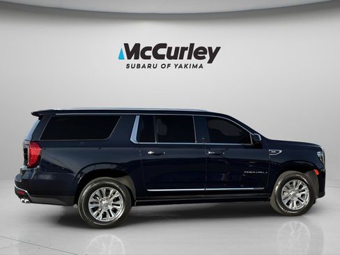 Used 2022 GMC Yukon XL Denali image 7
