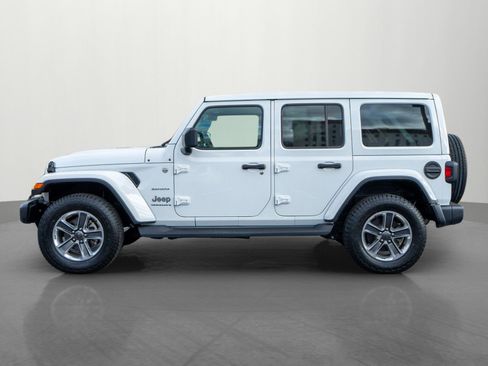 Used 2023 Jeep Wrangler Sahara w/ Cold Weather Group image 4