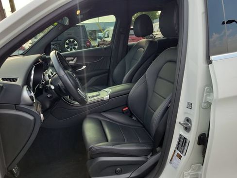 Used 2022 Mercedes-Benz GLC 300 4MATIC image 9