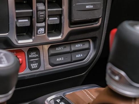 Used 2024 Jeep Wrangler Unlimited Rubicon 392 image 73