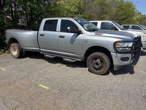 Used 2020 RAM 3500 Tradesman image 6