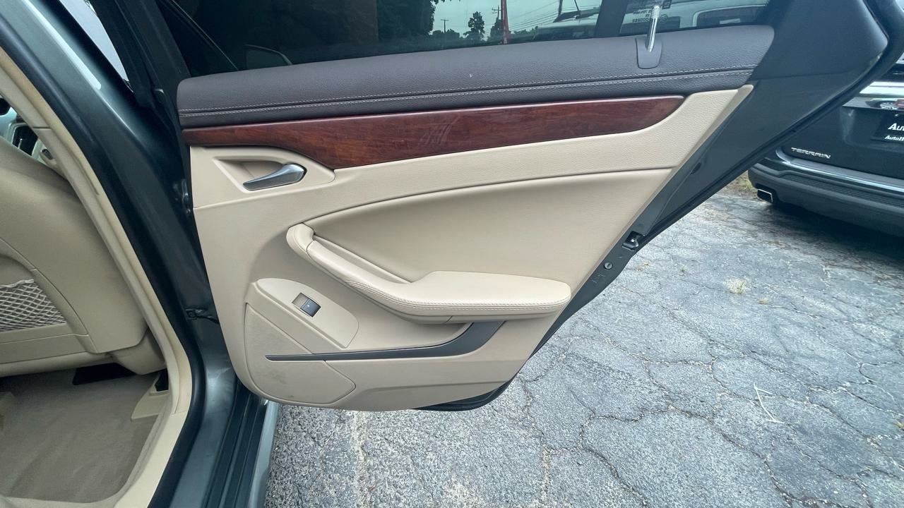 Used 2011 Cadillac CTS Luxury AWD/4WD image 23