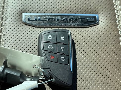 Used 2026 GMC Yukon XL Denali Ultimate AWD/4WD image 47