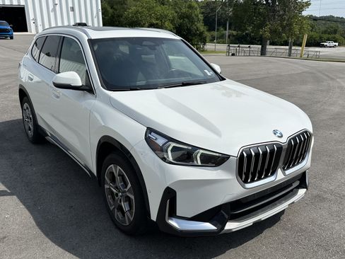 Certified 2025 BMW X1 xDrive28i AWD/4WD image 2
