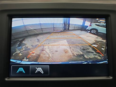 Used 2018 Chevrolet Equinox LS image 20