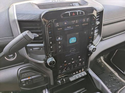 Used 2023 RAM 2500 Laramie AWD/4WD image 11