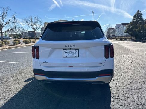 New 2026 Kia Sorento S image 4