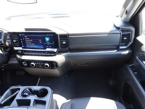 Used 2024 Chevrolet Silverado 1500 LT AWD/4WD image 39
