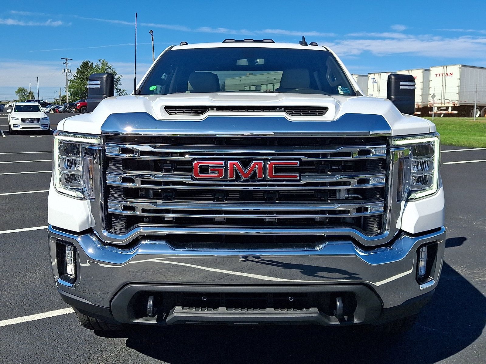 Used 2022 GMC Sierra 3500 SLE w/ SLE Value Package AWD/4WD image 2