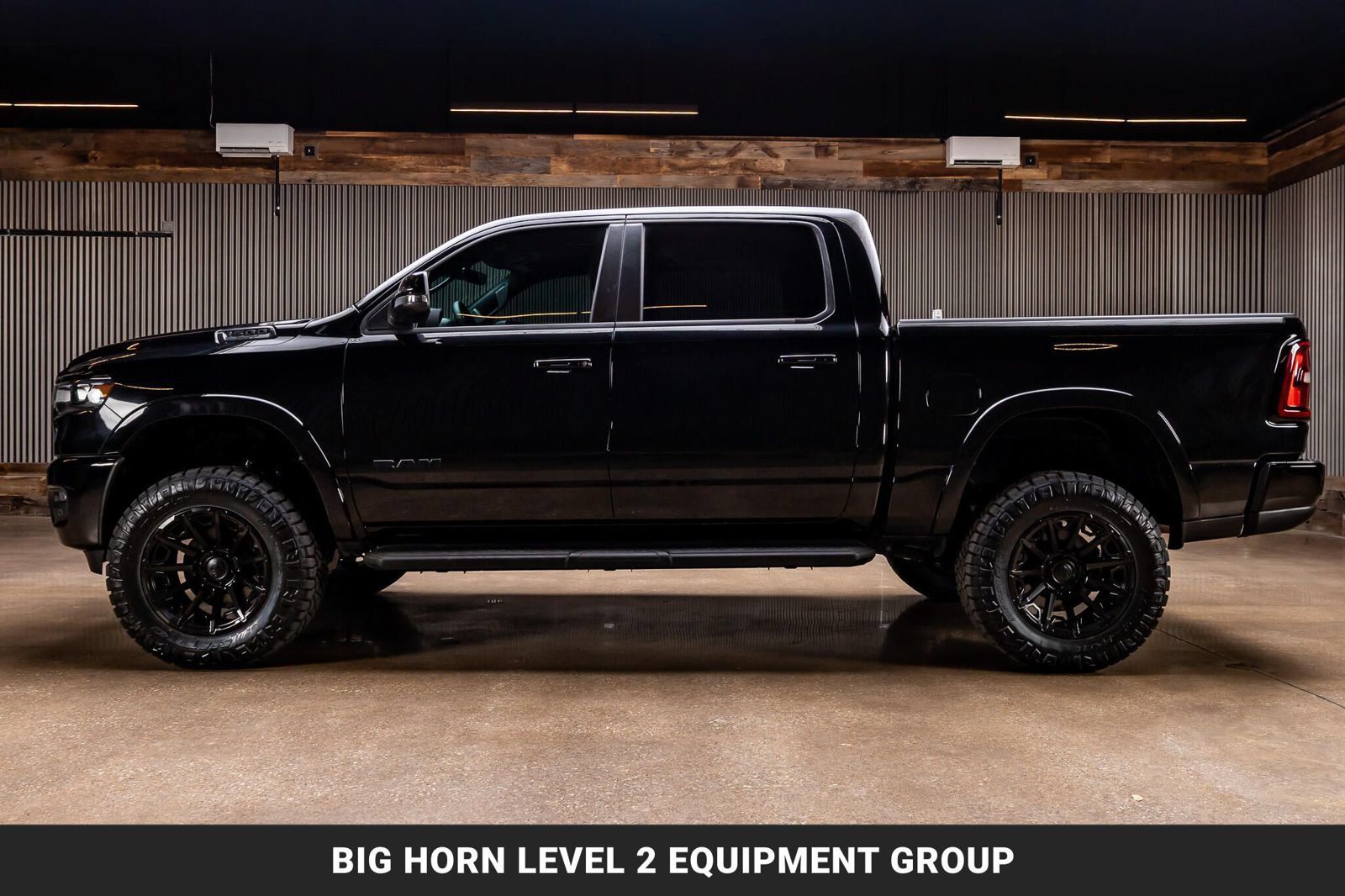 Used 2025 RAM 1500 Big Horn AWD/4WD image 6