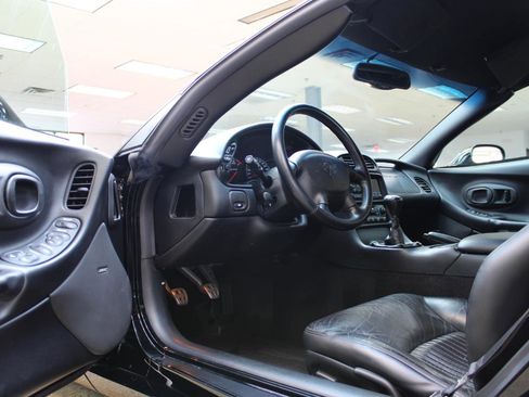 Used 2003 Chevrolet Corvette Z06 w/ Memory Package, 3 Drivers image 19