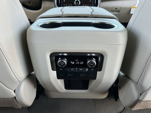 New 2026 GMC Yukon Denali w/ Advanced Technology Package AWD/4WD image 22