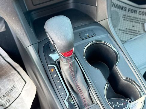 Used 2024 Chevrolet Equinox RS w/ LPO, Floor Liner Package image 16