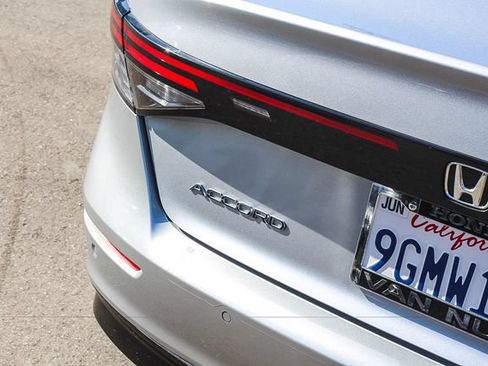 Used 2023 Honda Accord Touring image 9
