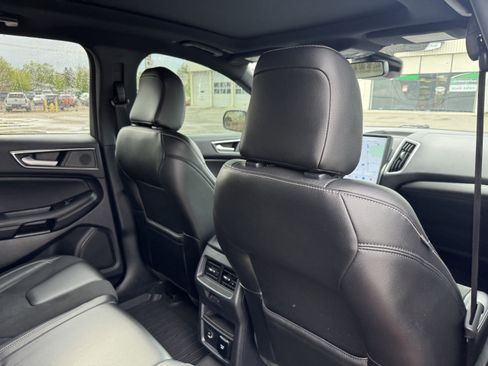 Used 2021 Ford Edge ST w/ Equipment Group 401A AWD/4WD image 18