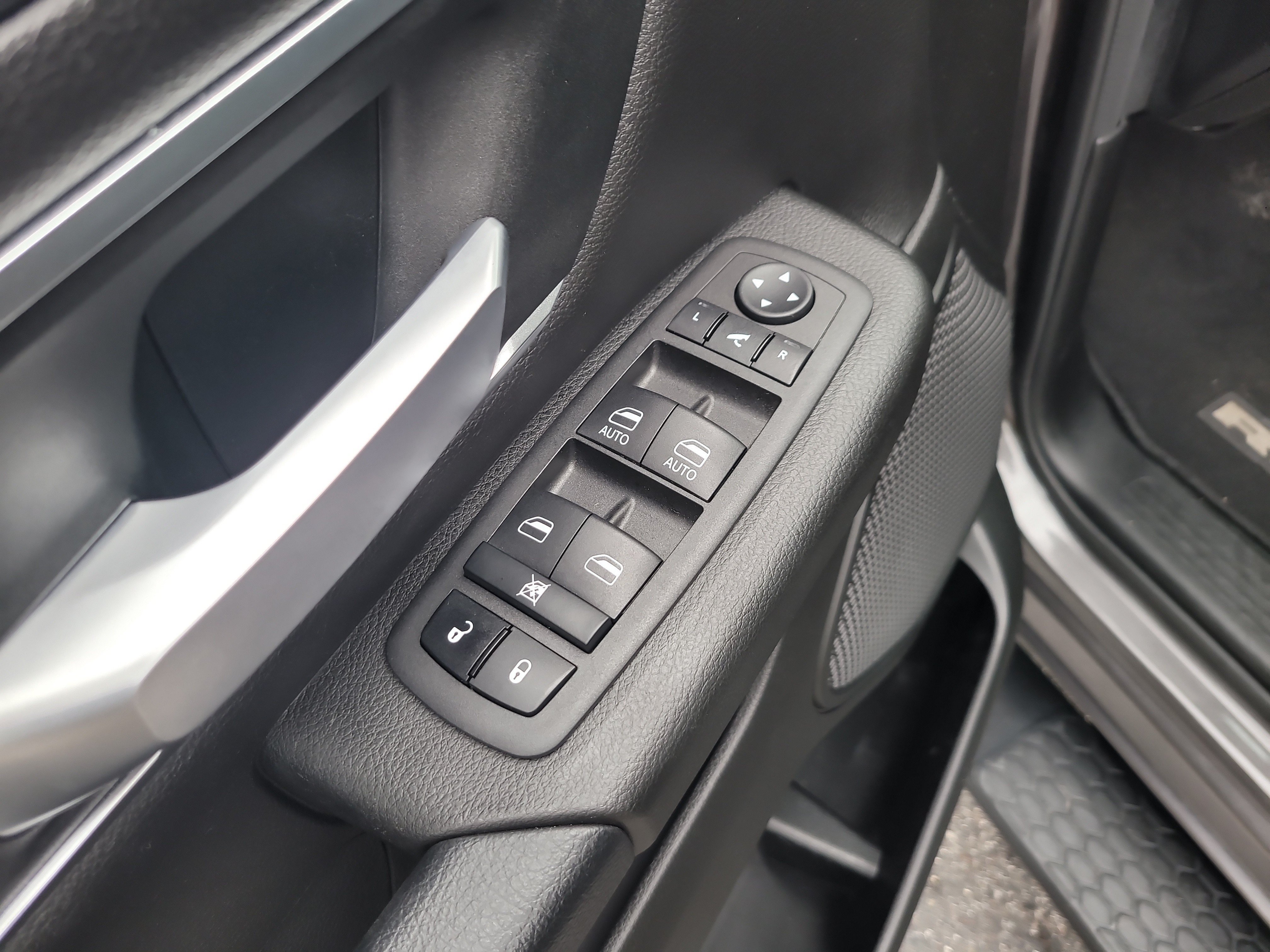 Used 2024 RAM 1500 Big Horn RWD image 17