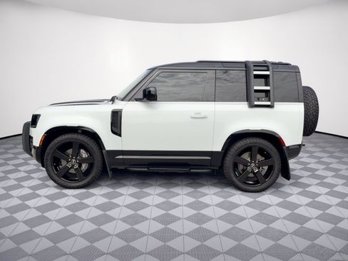 Used 2023 Land Rover Defender 90 X-Dynamic SE AWD/4WD image 2