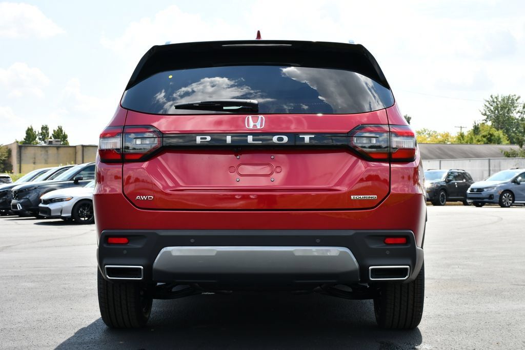 New 2026 Honda Pilot Touring image 6