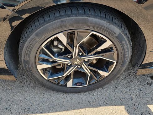 Used 2025 Hyundai Sonata SEL FWD image 7